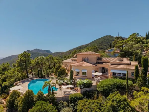 Villa 5 chambres avec vue mer panoramique - Le Trayas