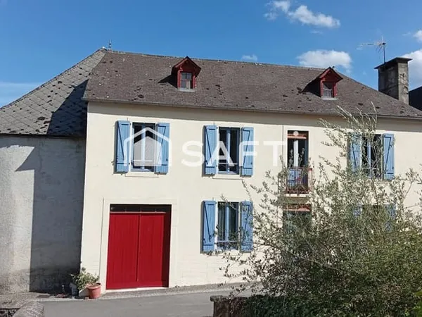 CHARMANTE MAISON DE VILLAGE