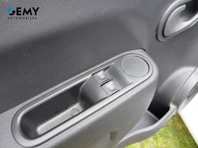 Renault Twingo iii achat intégral - 21 — photo 12
