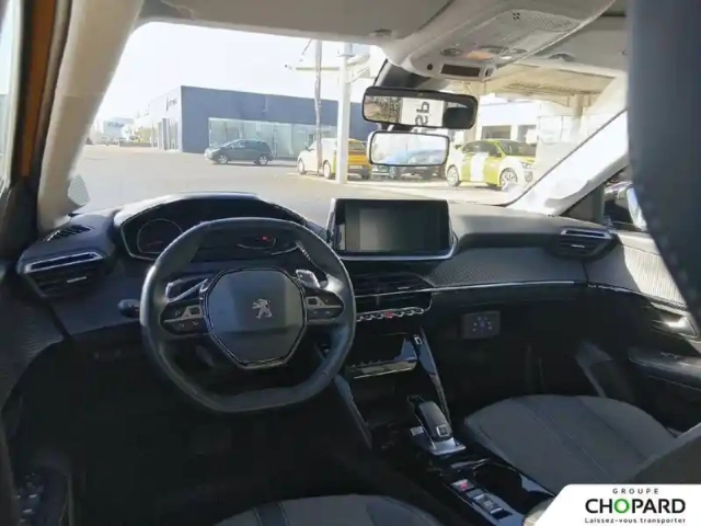 Peugeot 208 puretech 100 s&amp;s eat8 — photo 2