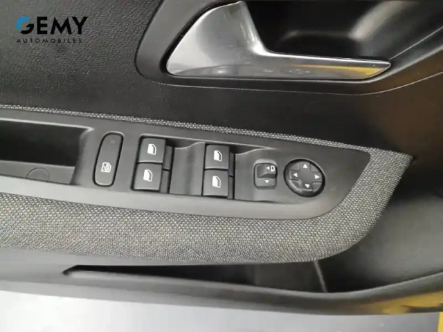 Peugeot 208 puretech 75 s&amp;s bvm5 — photo 12