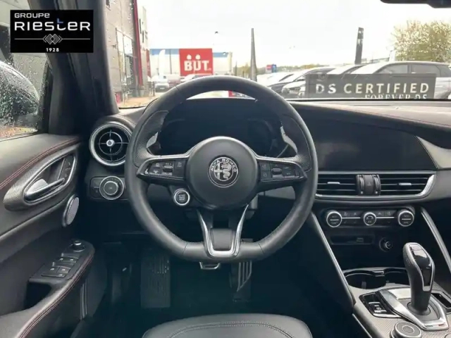 Alfa Romeo Giulia 2.2 160 ch at8 — photo 63