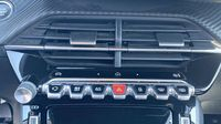 Peugeot 208 1.2 PureTech 100ch S&S Allure — photo 20