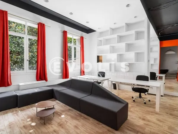 Bureaux 343 m²