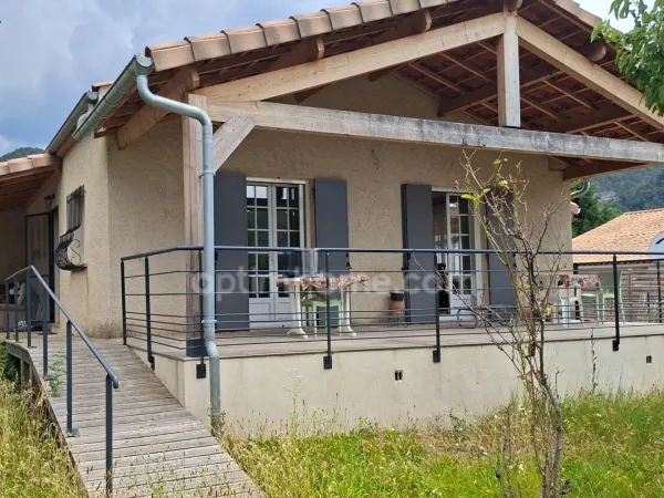 A Vendre : Maison de plain-pied type 3, vue panoramique - La Javie (04)