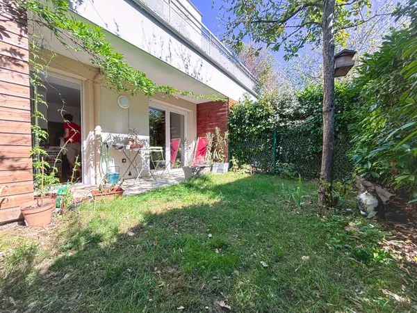 Vends appartement avec jardin