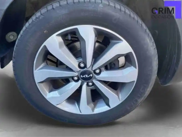 Kia Stonic 1.0 t-gdi 100 ch bvm6 — photo 41