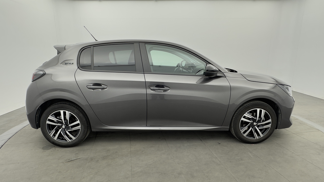 Peugeot 208 PureTech 100 S&amp;S EAT8 — photo 6