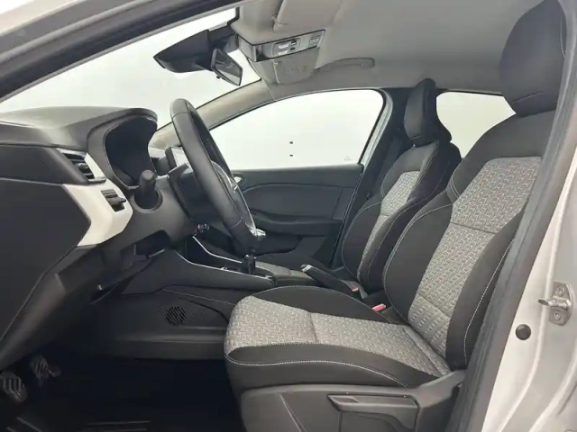 Renault Clio tce 90 — photo 18