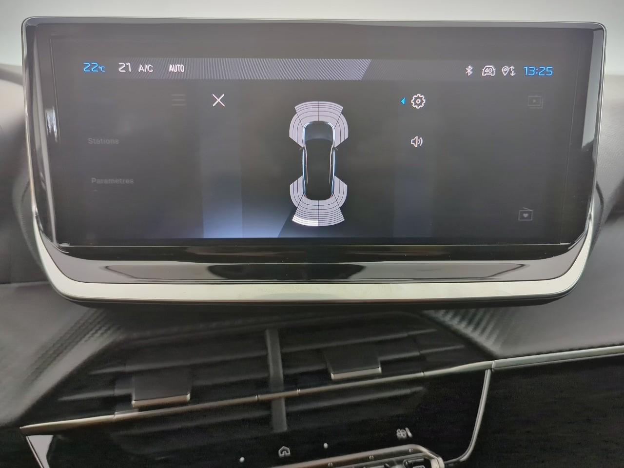 Peugeot 2008 hybrid 145 ch e-dcs6 allure — photo 18