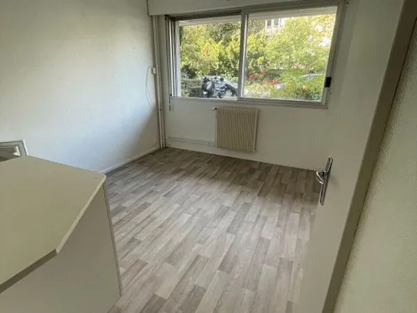 Studio 1 pièce 18 m²