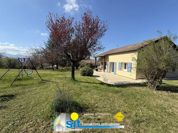 A VENDRE - CHONAS L'AMBALLAN / Maison sur sous-sol complet -