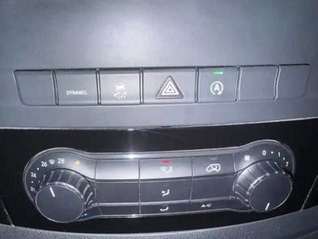 Mercedes Vito fourgon 114 cdi long bva rwd — photo 23