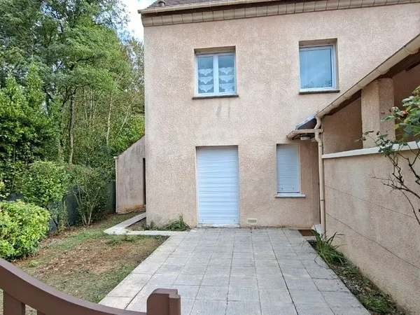 Location nue de 2 pièces au Perray-en-Yvelines