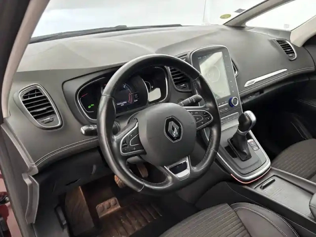 Renault Scenic dci 110 energy edc — photo 19