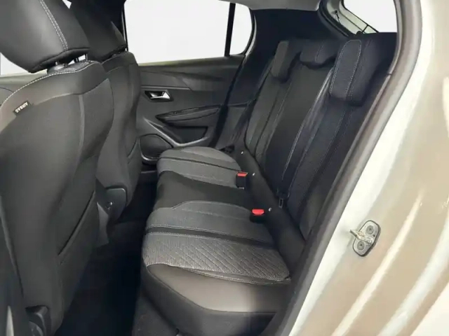 Peugeot 208 electrique 54 kwh 156ch — photo 41