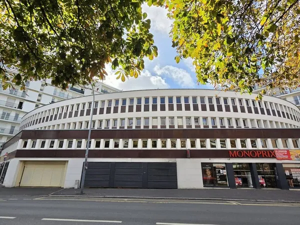 Bureaux 446 m²