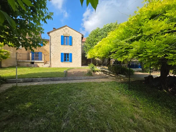 À VENDRE Maison de ville Pays De Belves 6 pièces 139.06 m2