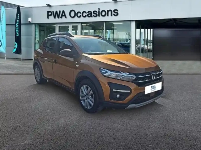 Dacia Sandero 1.0 tce 90ch stepway essential + pack techno — photo 3