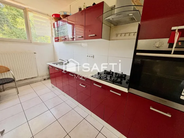 Appart.75m2 T4, 3CH, terrasse, garage,parking,cave