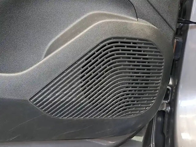 Renault Captur e-tech plug-in 160 — photo 38