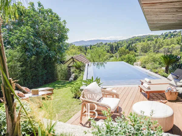 VIlla de luxe Mougins - Baisse de prix pour cet été 2026