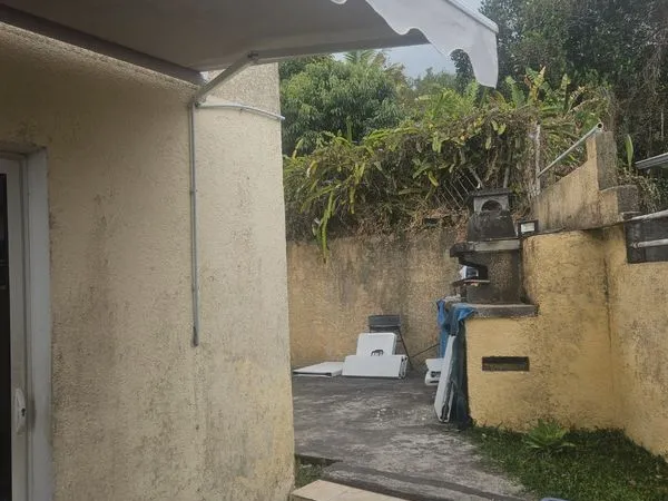 F2 50 m² avec mezzanine, 2 terrasses, garage - Bras de Pontho