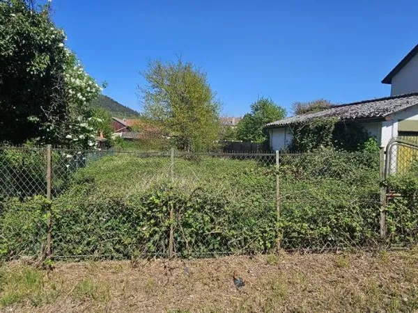 Terrain 663 m²