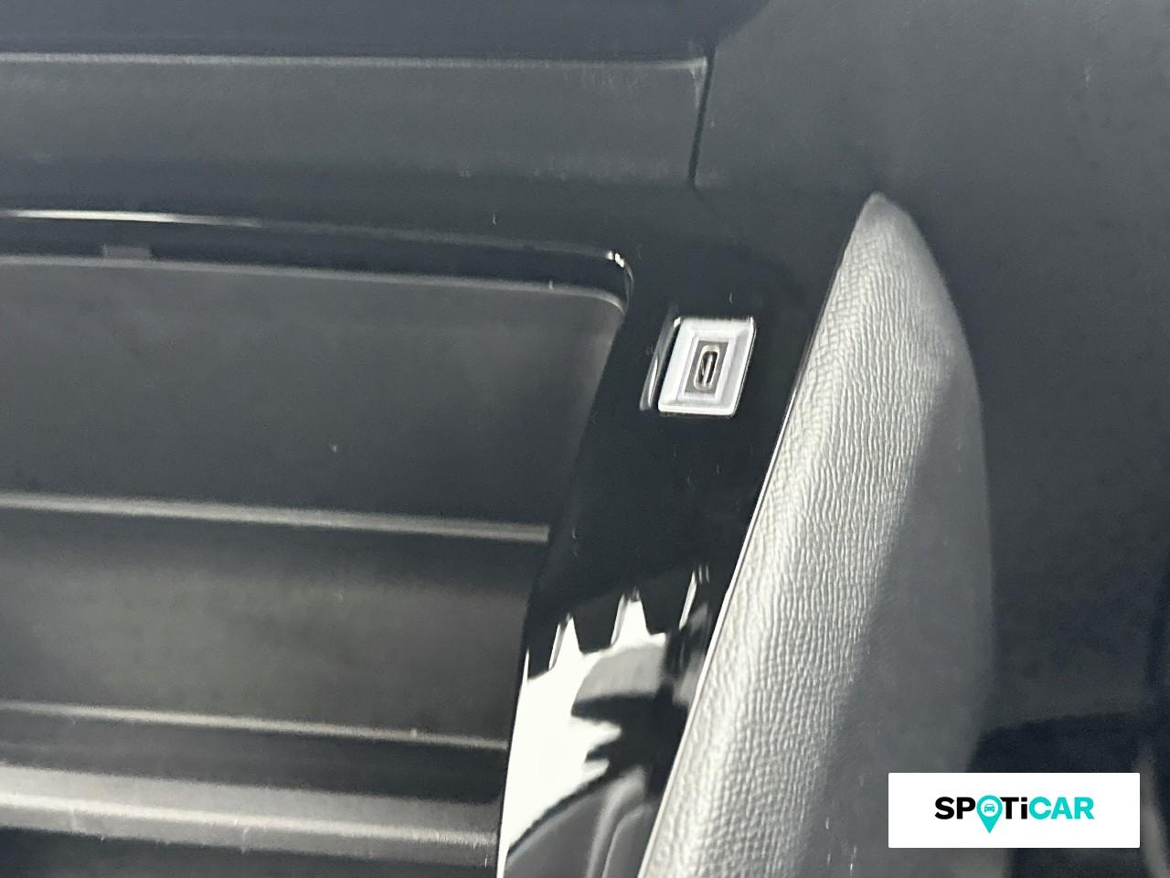 Peugeot 208 1.2 100ch s&s style — photo 17