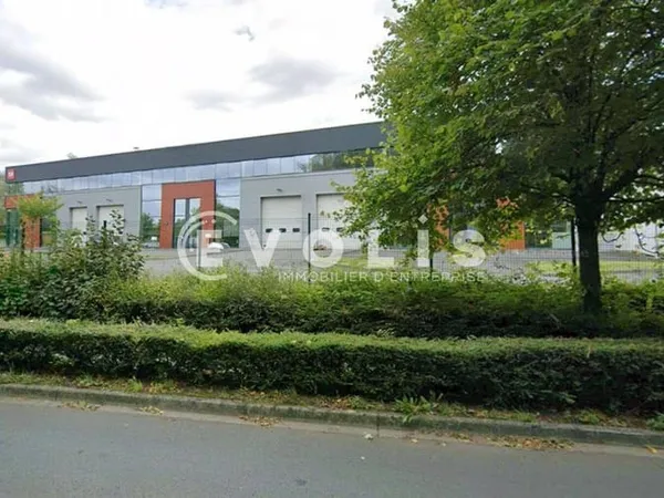 Local d'activité 400 m²