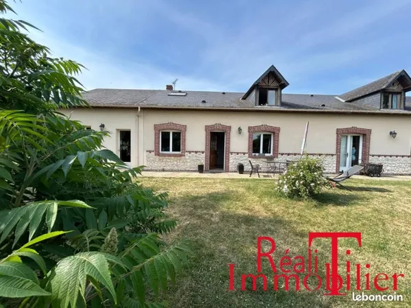 Maison 8 pièces 185 m²