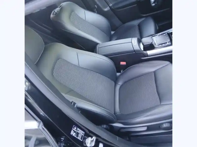 Mercedes Gla 200 d progressive line — photo 16
