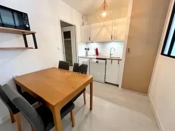 Studio 1 pièce 24 m²