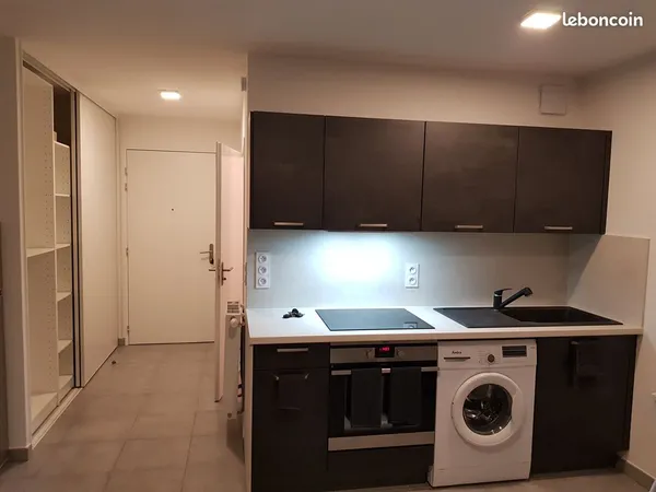 Magnifique Studio avec terrasse et place de parking privative couverte