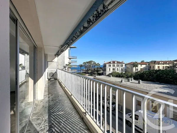 Appartement 4 pièces 82 m²
