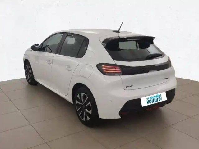 Peugeot 208 hybrid 100 e-dcs6 — photo 7