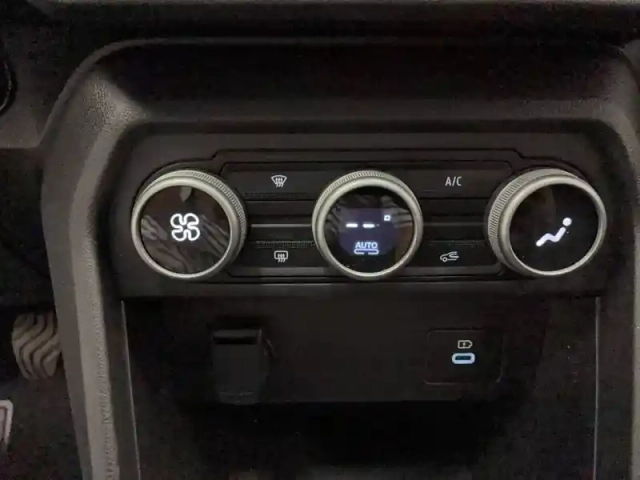 Dacia Sandero eco-g 100 gsr2 — photo 60