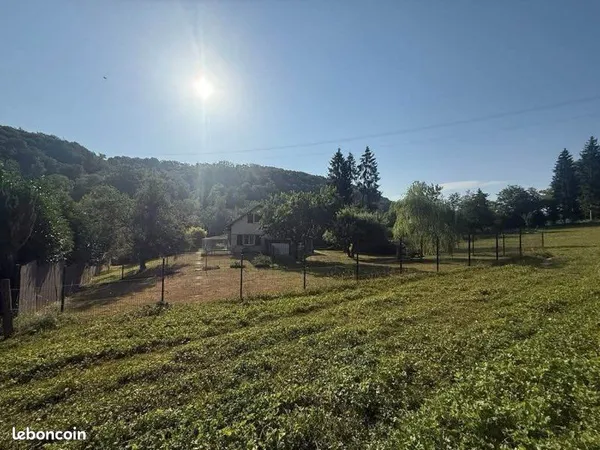 Maison avec 2 hectares