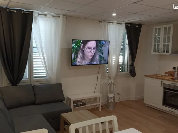 Studio meublé 21 m² - Centre-ville de Toulon - Bail étudiant