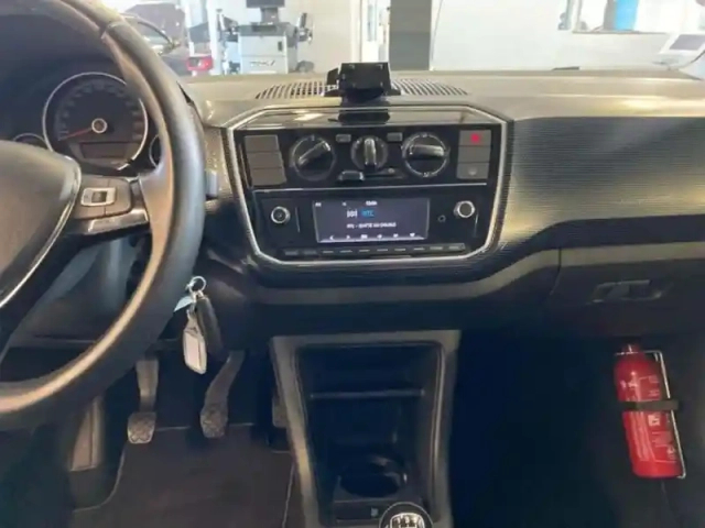 Volkswagen Up ! 1.0 60 move ! — photo 10