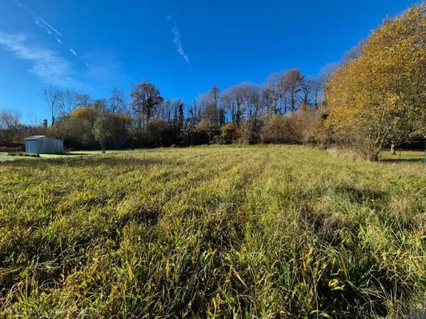 Terrain 1300 m²