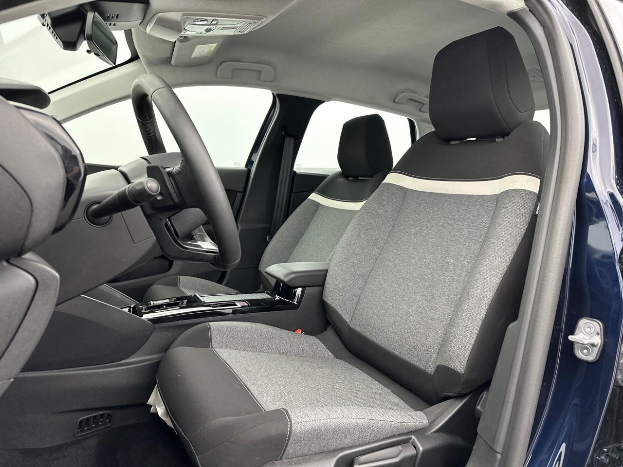 Citroën C4 X hybride 145 ch e-dcs6 you — photo 10