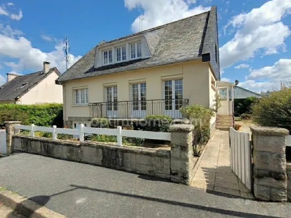 Maison familiale 130 m² à Quévert - 5 chambres, jardin 580 exposé au sud, prés de centres commerciau