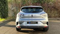Renault Clio 1.6 E-Tech 145ch full hybrid Evolution - 24 — photo 6