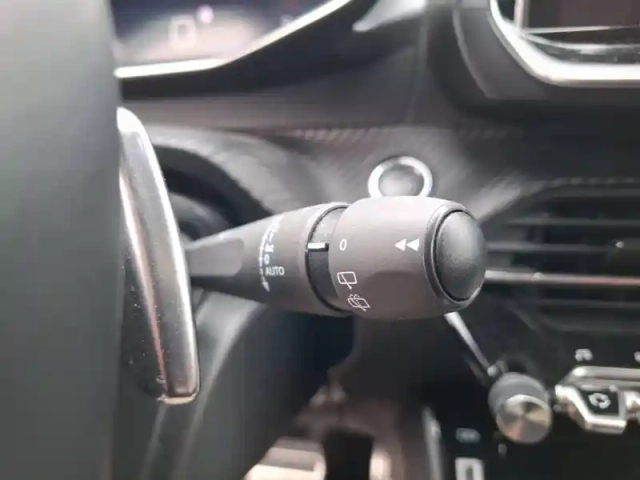 Peugeot 2008 puretech 130 s&amp;s eat8 — photo 51