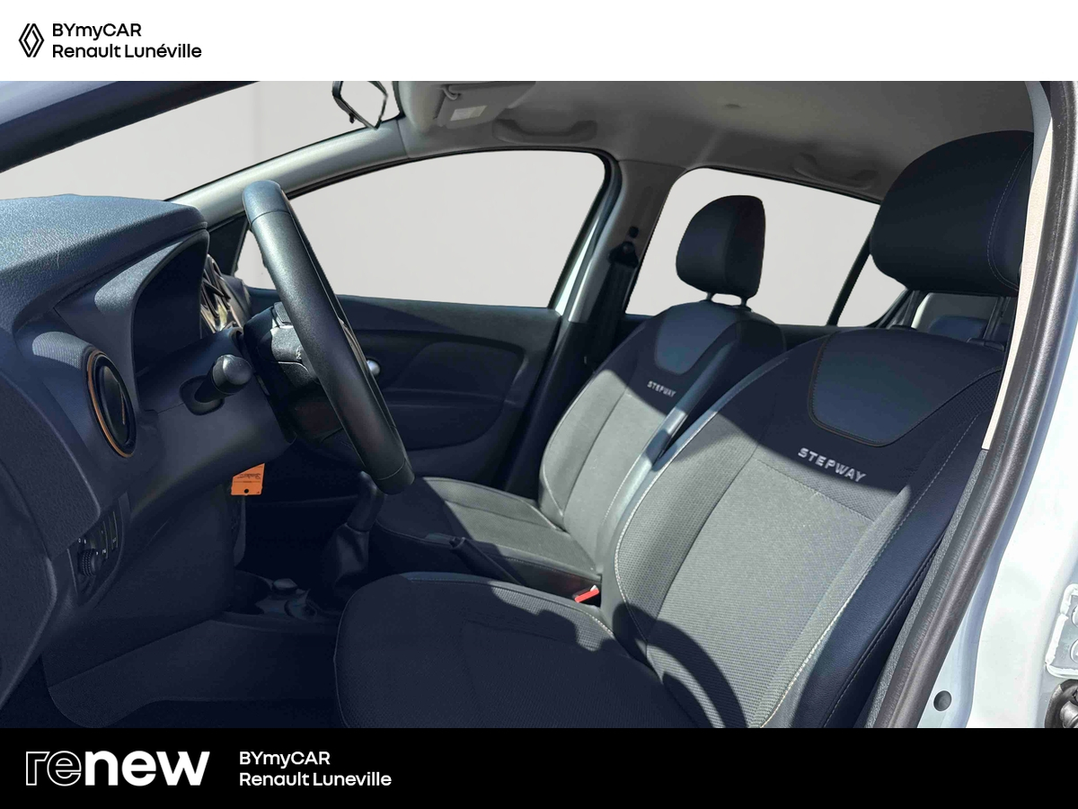 Dacia Sandero TCe 90 — photo 11