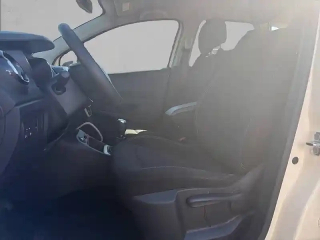 Renault Captur dci 90 e6c — photo 11