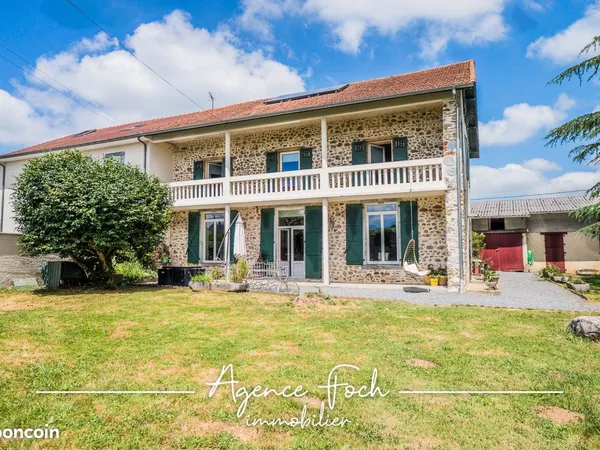 Maison 6 pièces 217 m²