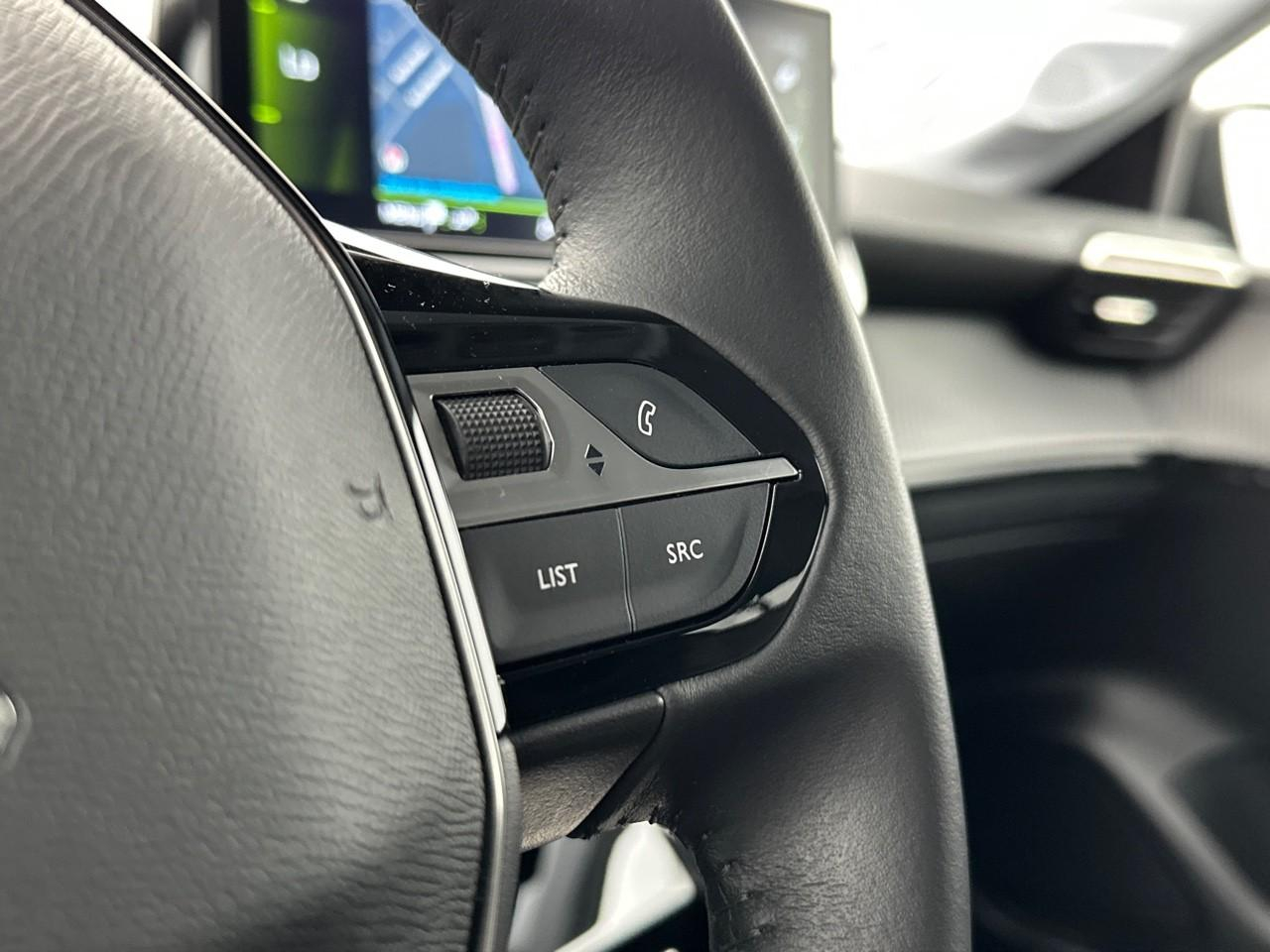 Peugeot 208 puretech 100 s&s eat8 allure pack — photo 18