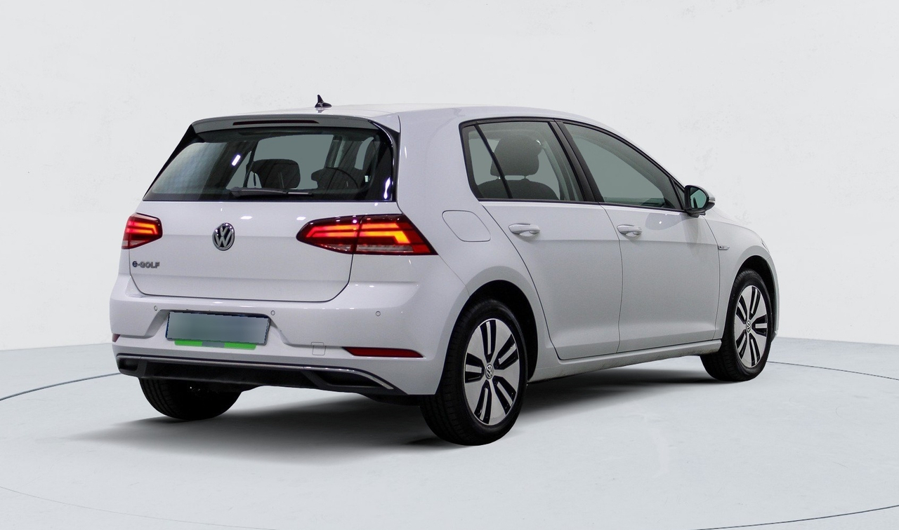 Volkswagen Golf 7 — photo 5